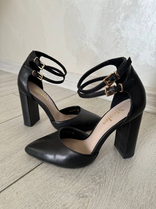 Продам жіночі туфлі