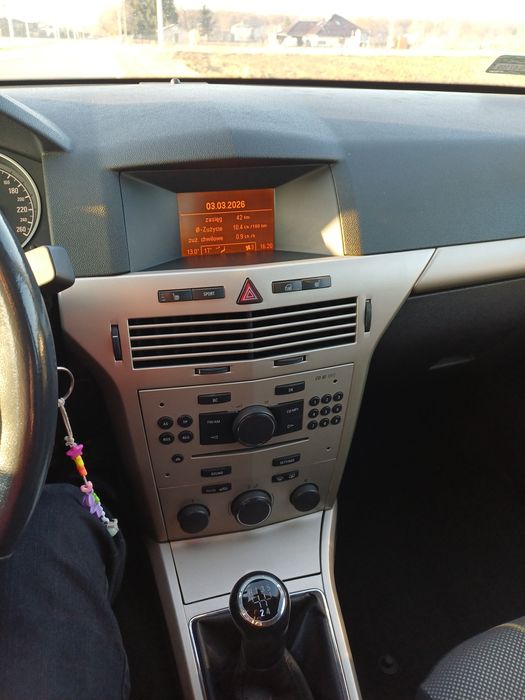 REZWRWACJA 5.03 -Opel Astra H Kombi, 2008, 230 tys km, 1,8 benzyna/LPG