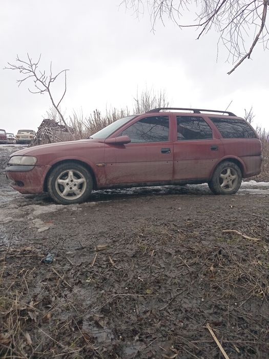Продаю Опель Вектра Б  98 р. 2,0 дізель