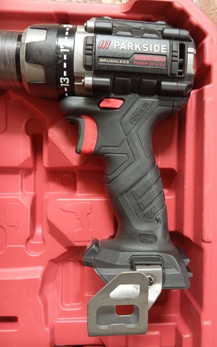 Aparafusadora Parkside Performance 20V 60Nm com bateria Smart 4Ah