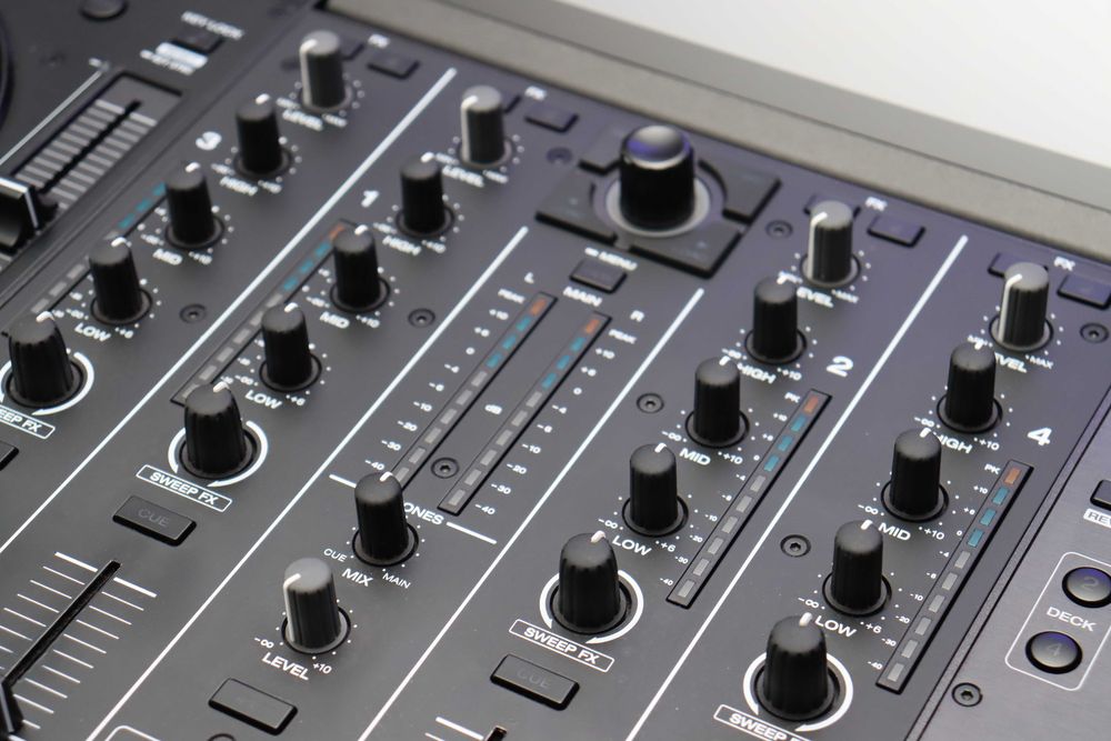 Denon DJ Prime 4 plus kontroler gwarancja