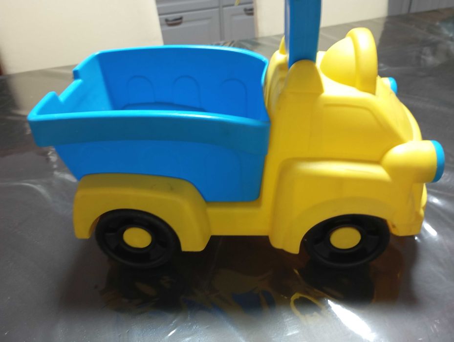 Camião grande criança