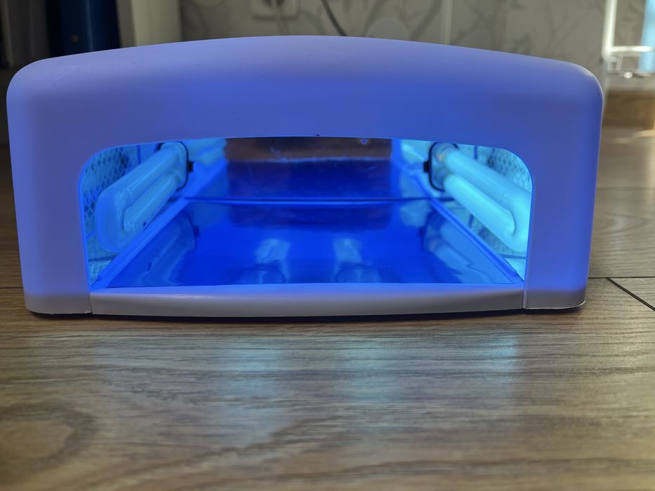 Lampa UV do paznokci