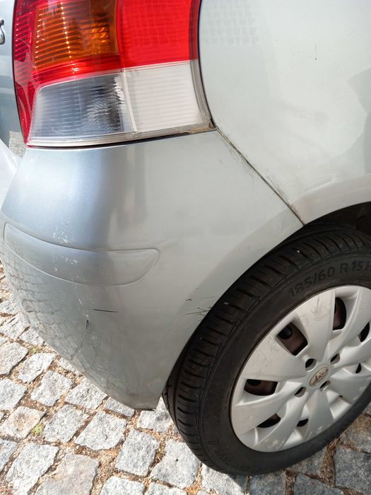 Toyota Yaris de 2009 em bom estado um dono 100.000km revisões anuais com fatura