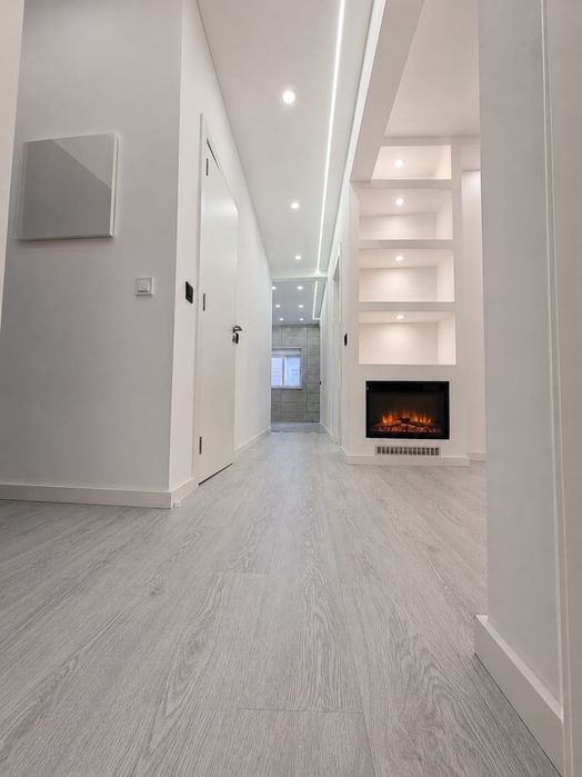 T1+1 com anexo, quintal e terraço, totalmente remodelado