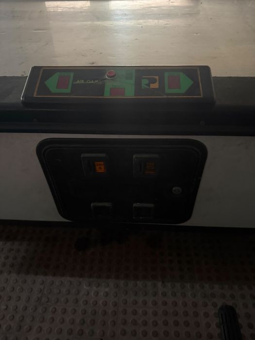 Mesa air game - air hockey