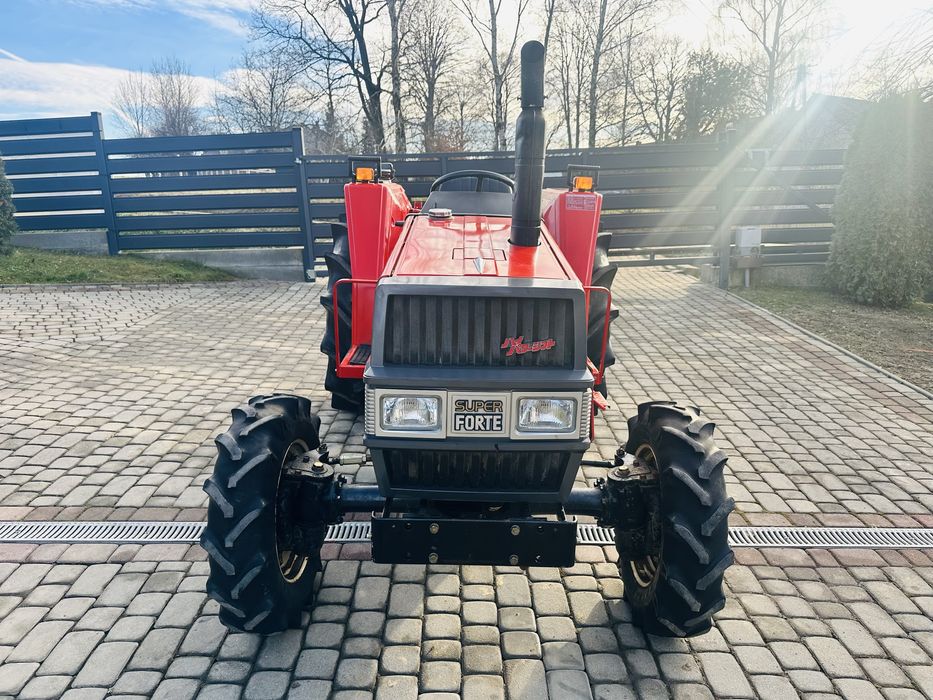 Traktor Yanmar FX 26 wspomaganie kierownicy 4 cylindry 4x4 orginał