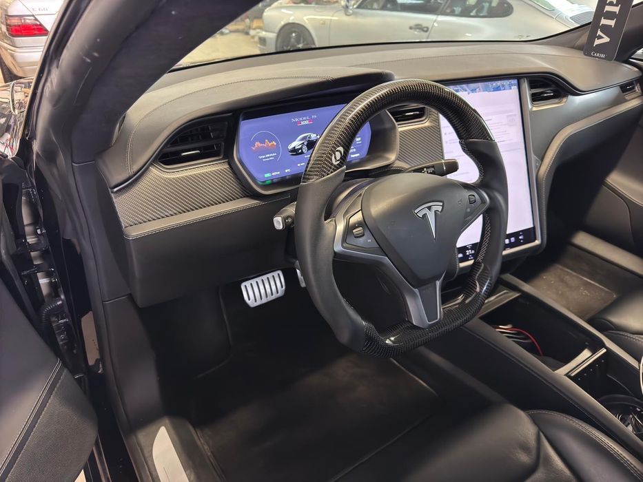 Кермо карбоновий Tesla model X S