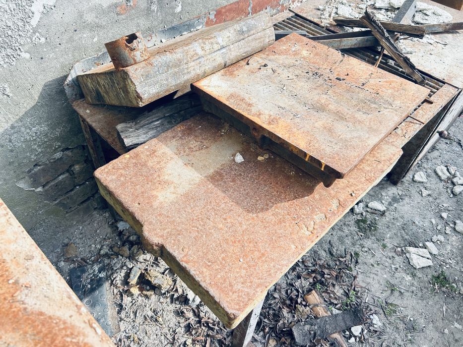 Плита стальна