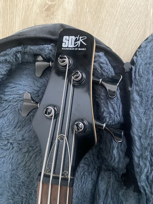 IBANEZ SR400 SDGR BK / Baixo elétrico / feito na década de 1990