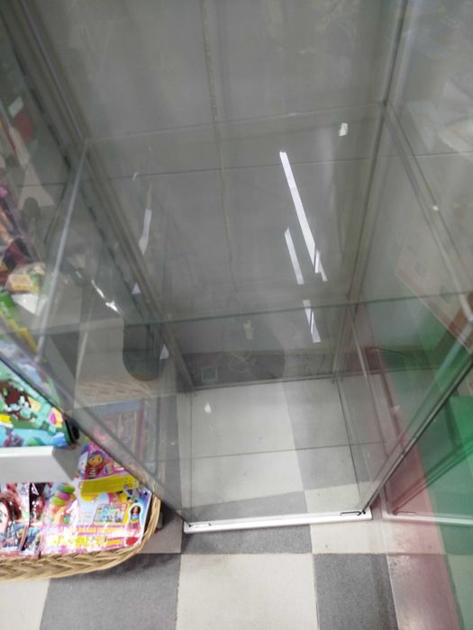Vitrine, Detolf IKEA, Móvel, Estante, Vitrina