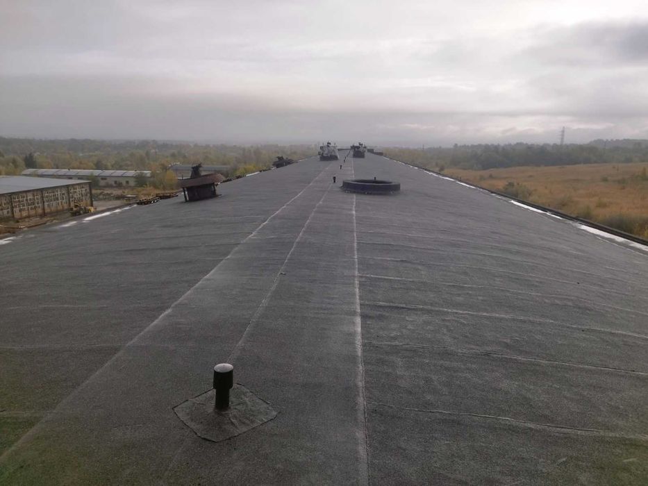 Виробничий, складський комплекс 7700 кв.м. до кордону Польщі 33 км