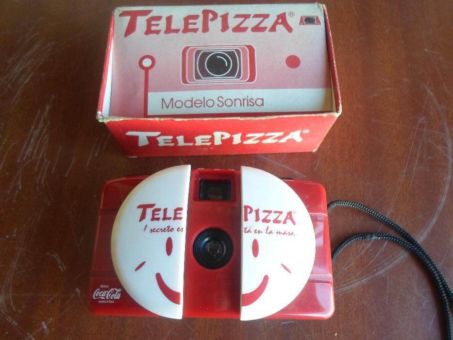 maquina fotografica da coca cola e telepizza como nova