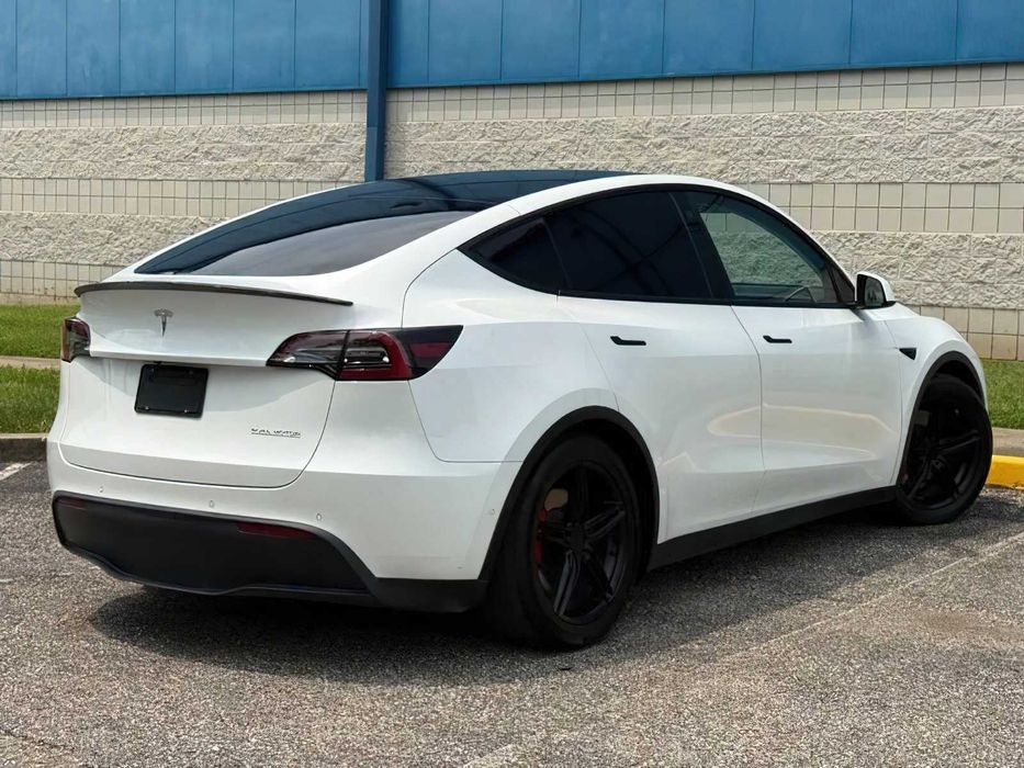 Tesla Model Y Performance      2022