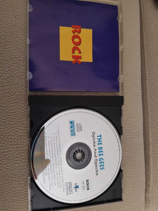 3 Álbuns dos BeeGeees em cd