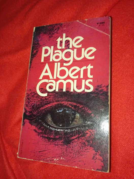 Livros (Nabokov, McCarthy, Camus, DeLillo, Bolano, Joyce, Filosofia)