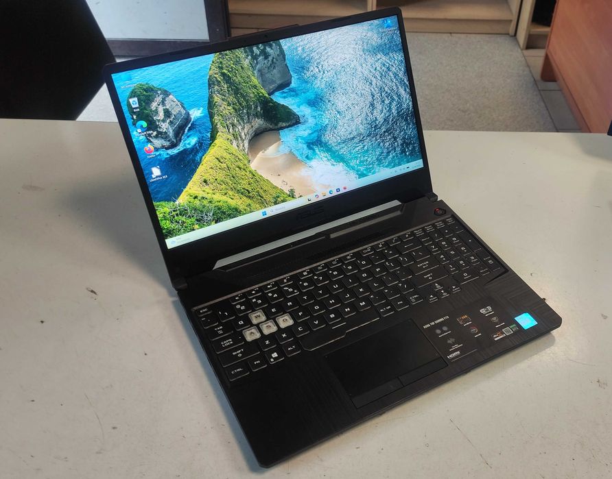 Laptop Asus Tuf Gaming F15 i5-10300H, 16GB, SSD 500GB, GTX 1650, Win11