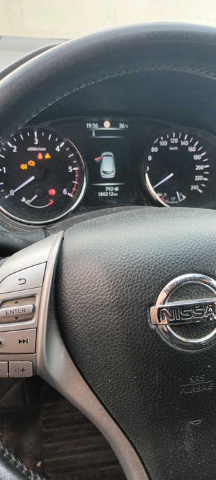 Nissan Qashqai — fotografia 4