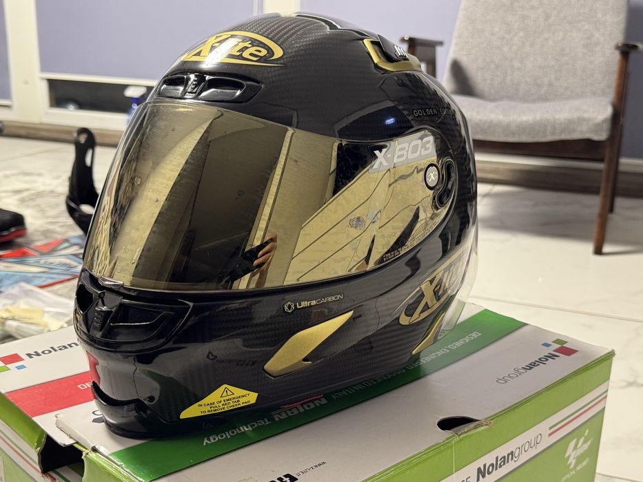 Шолом X-lite X-803 RS Ultra Carbon Golden Edition