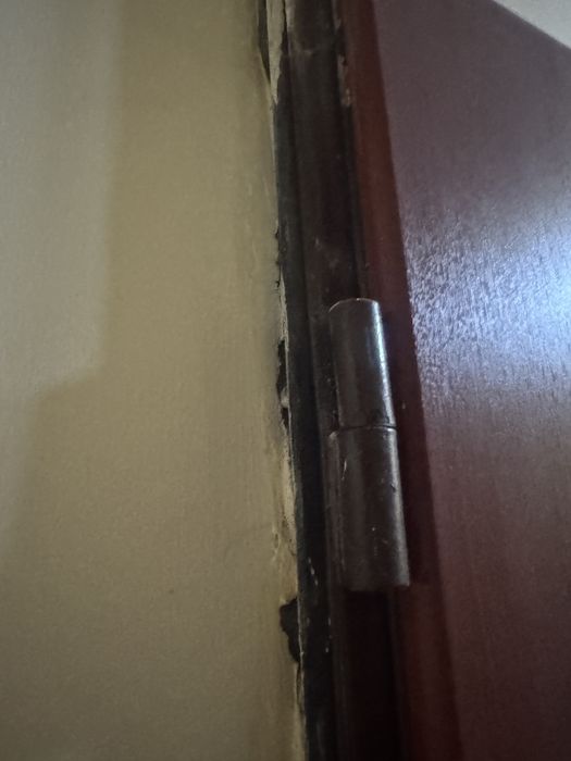 Вхідні двері від забудовника