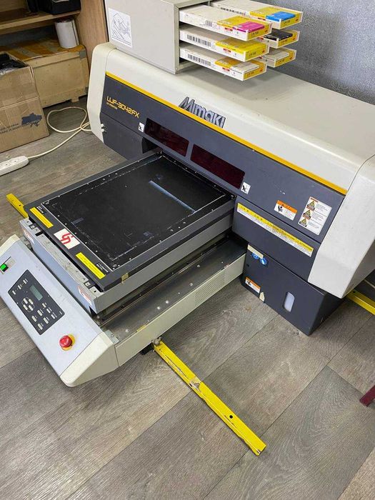 ТЕРМІНОВО Настільний ультрафіолетовий принтер Mimaki UJF-3042FX