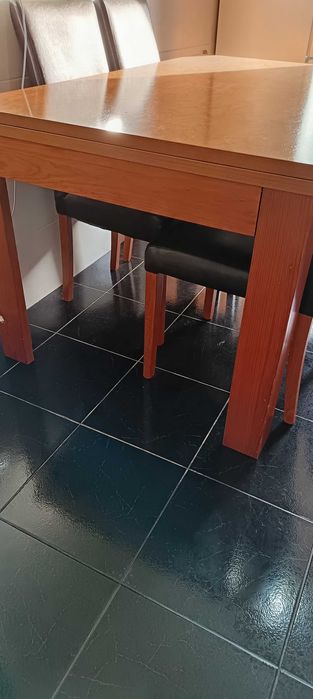 mesa de jantar removível 140x90. Madeira