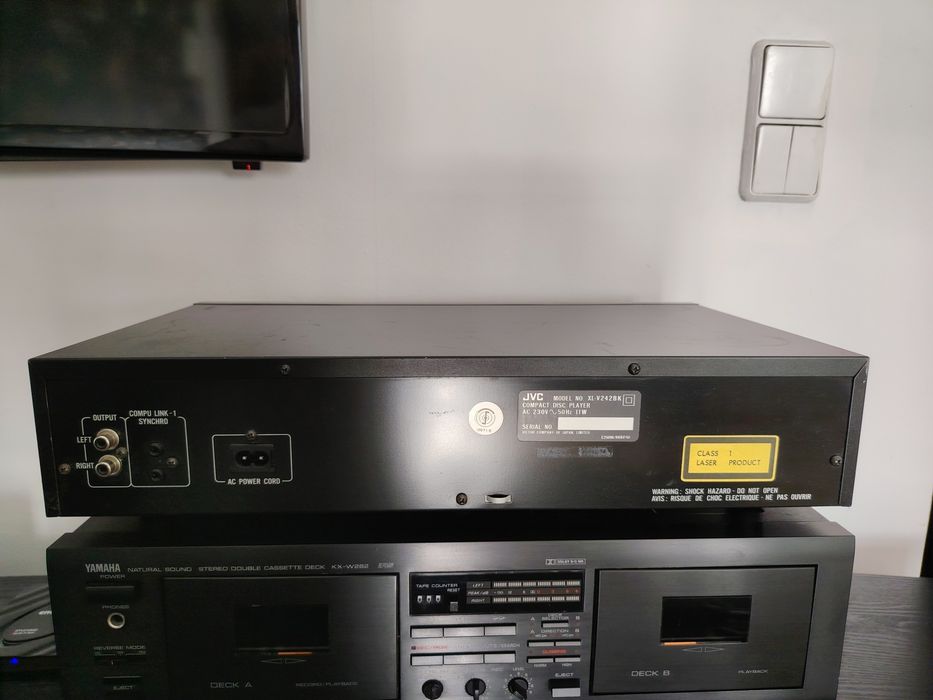 JVC XL V242  CD player