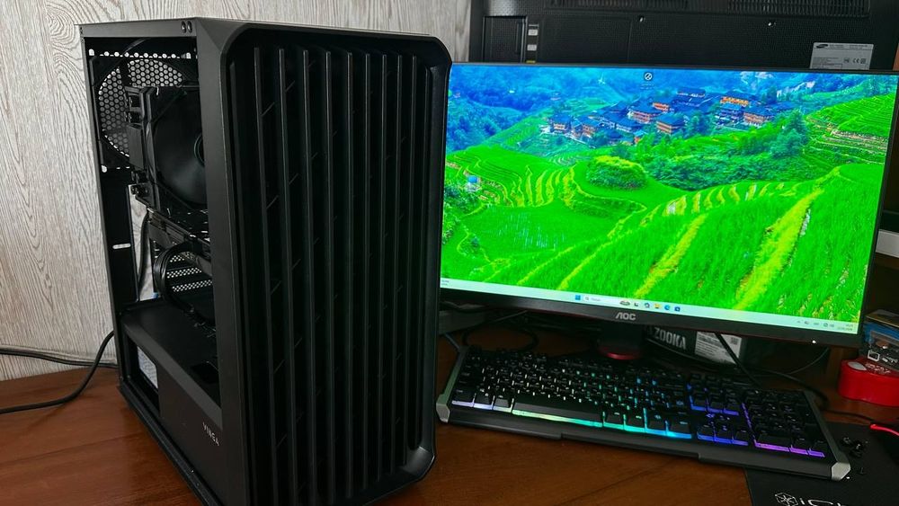 Мошьний системник Ryzen 7 5700 32gb RTX 4060 ssd m2 1000