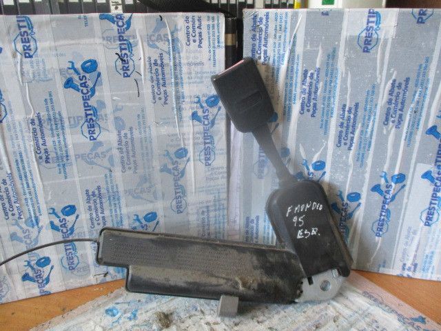 Pré-tensor cinto frente esquerdo FORD Mondeo I (GBP)