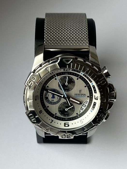 Чоловічий годинник хронограф Festina F16358