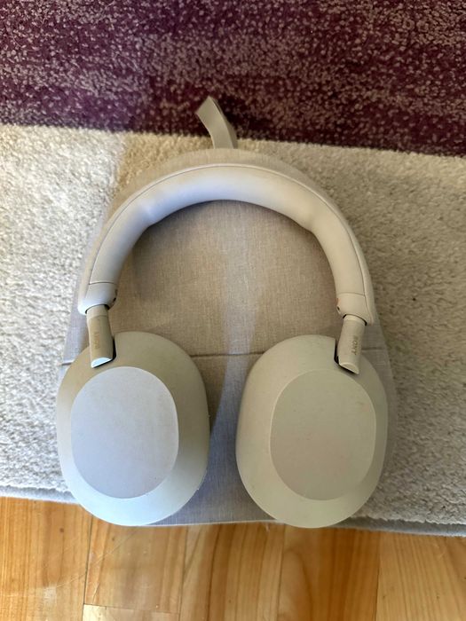 Słuchawki Sony WH-1000XM5 – USZKODZONE (moduł ładowania) – na części / do naprawy