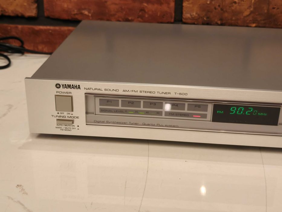 YAMAHA T-500 ! Znakomity tuner stereo w pięknym stanie !