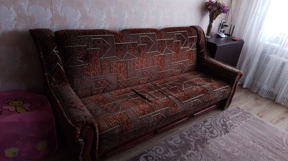 Диван б/у , розкладний диван книжка