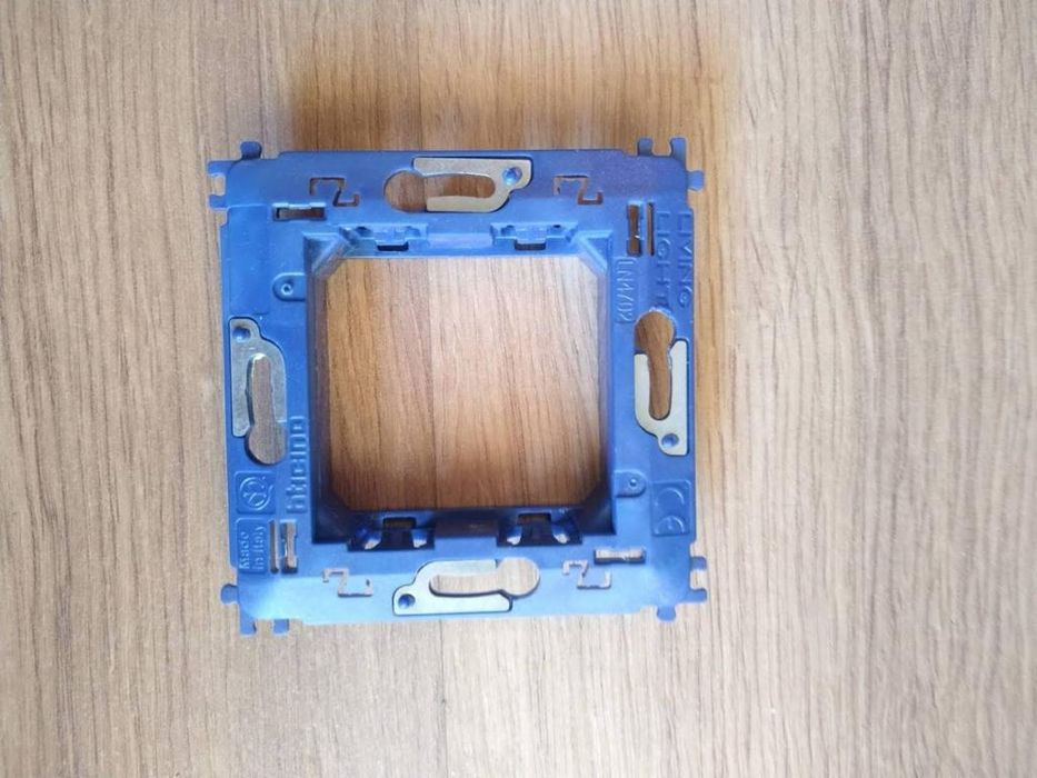 Simple/Dual Mirrors, BTicino Switches – NEW64752409244418123