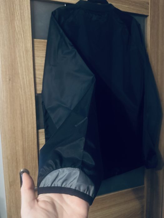Męska bluza sportowa ( cienki sweter).Nowa