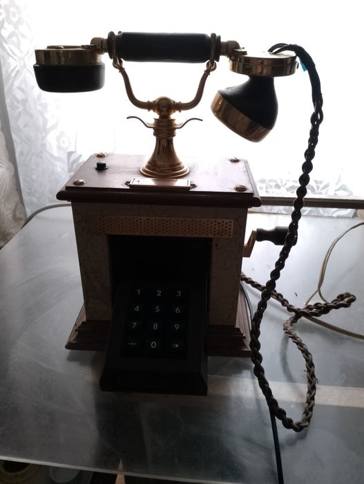 Продам ретро телефон