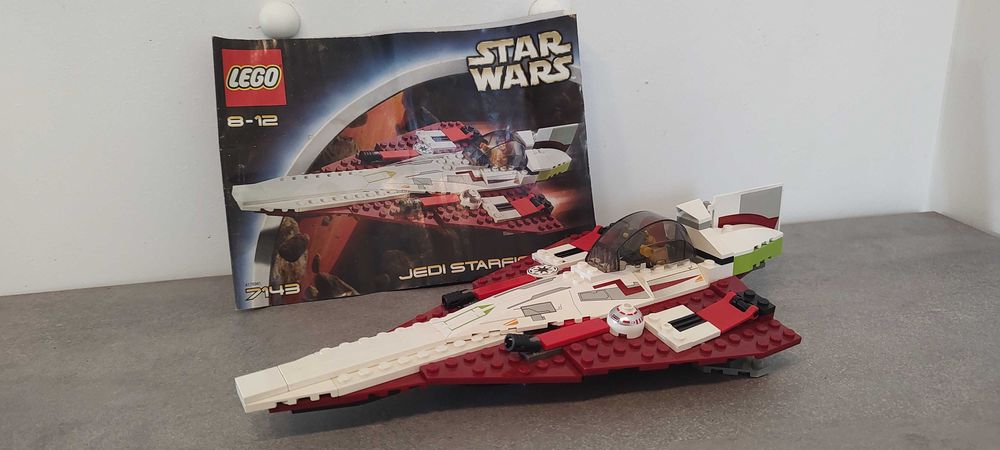 LEGO Star Wars 7143 (Jedi Starfighter)
