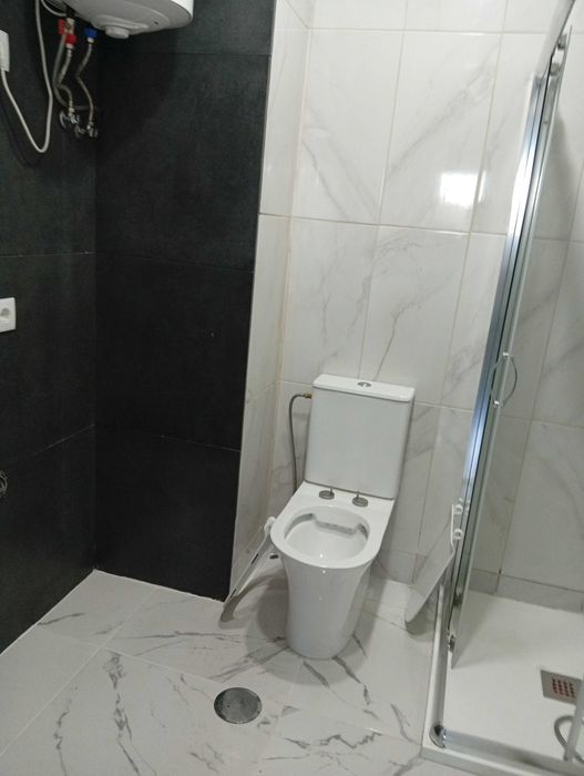Alugo quartos, novos de luxo, ou T2.