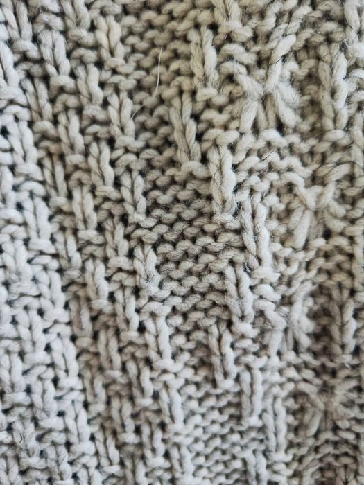 Zara gruby wełniany sweter rozmiar M, dłuższy z paskiem