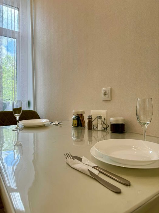 ApartPoltava Світлі 3-кімнатні апартаменти, ЦЕНТРА МІСТА ,КВЕД 5510