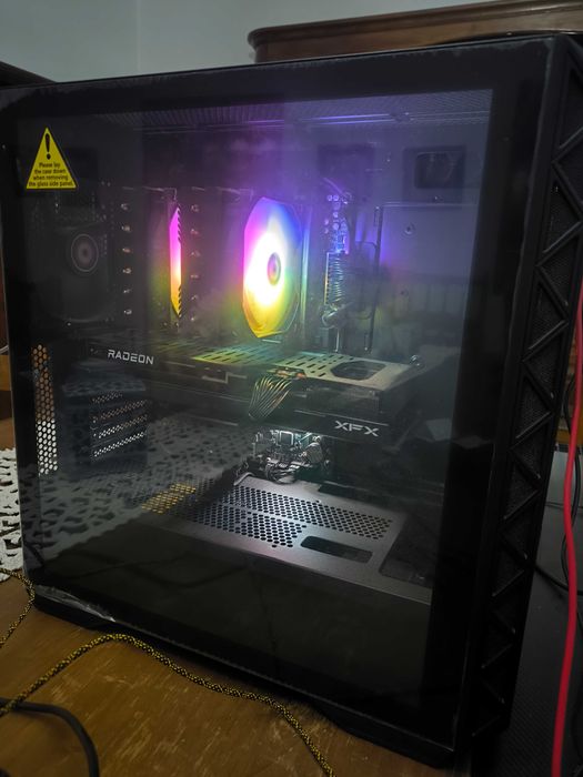PC Gaming roda CS2 a 500-600 fps