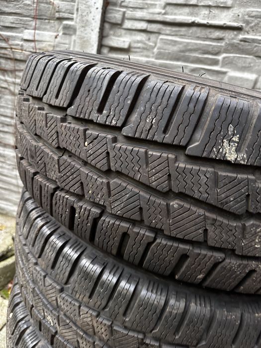 Шини 235/65/R16C Michelin Agilis