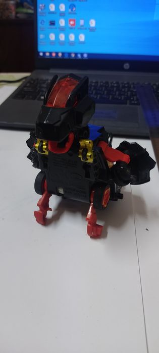 Іграшка трансформер