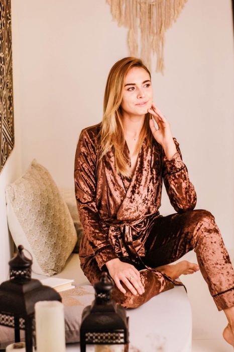 Оксамитовий  жіночий комплект