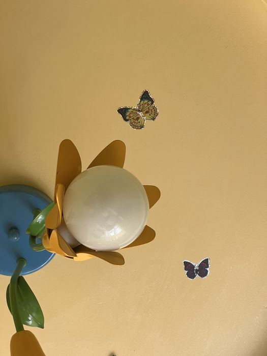 Світильник у дитячу квіточки