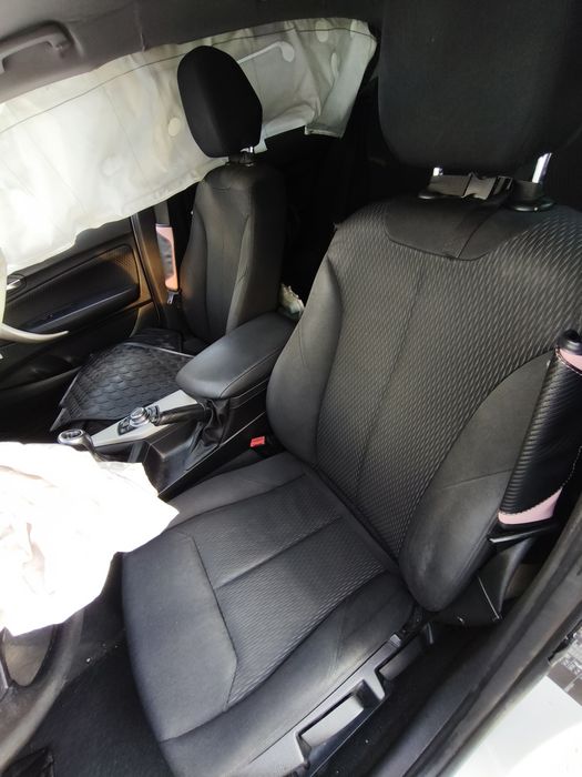 BMW 116D  2019 acidentado para peças