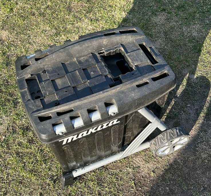 MAKITA rozdrabniacz do gałęzi UD2500 2500W na części