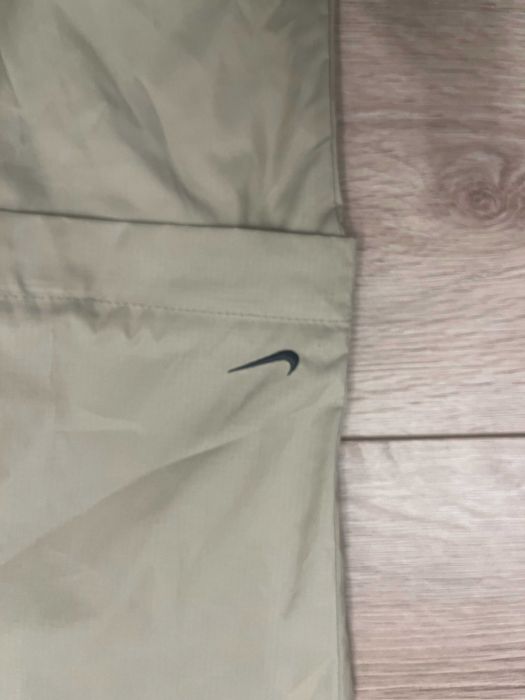 Nike, spodnie ortalionowe, stan nowy bez metki, rozmiar L