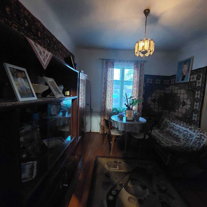 Продається будинок м.Бурштин .