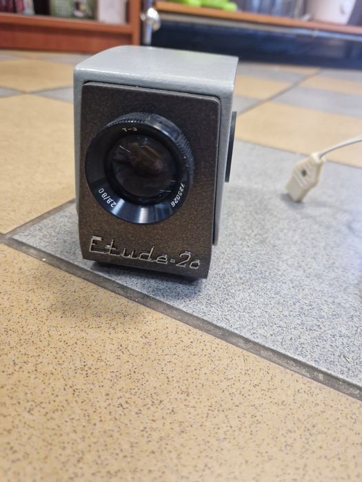 Rzutnik do slajdów Etude 2c